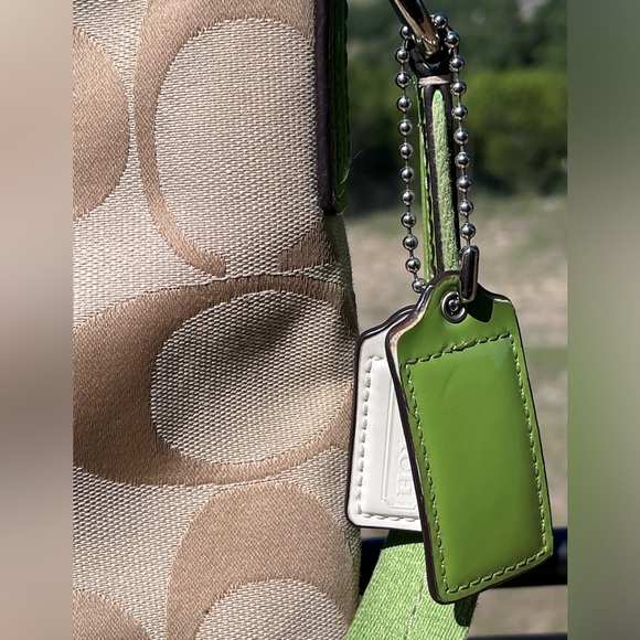 EUC Coach Crossbody - Picture 7 of 12